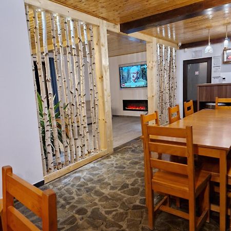 Hanul Doftana Trăisteni Esterno foto