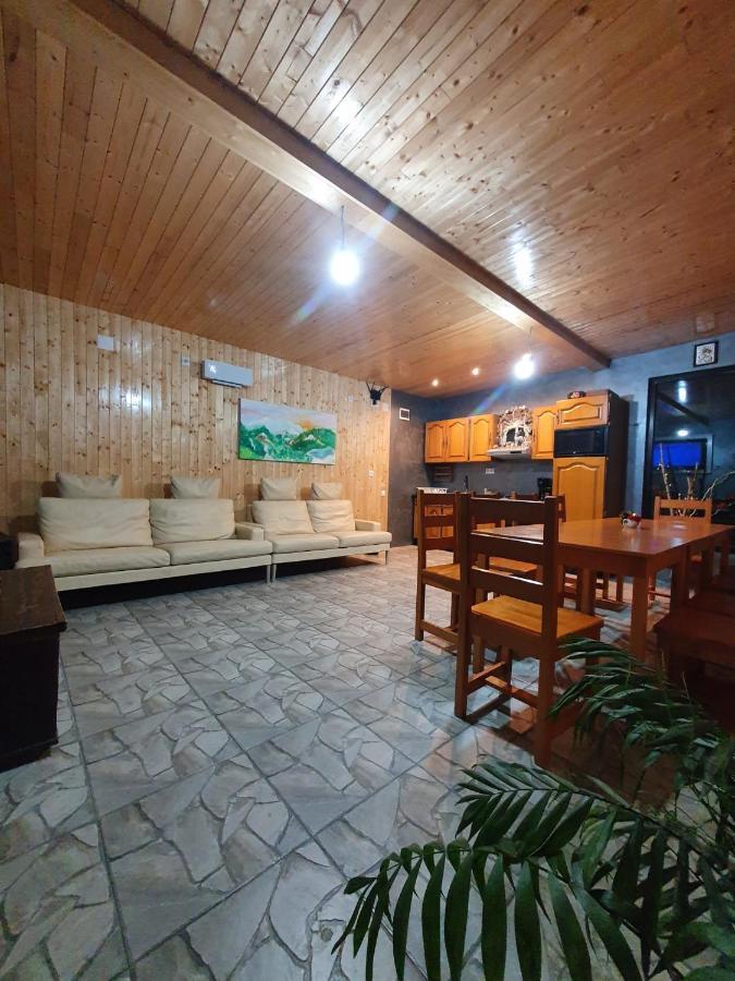 Hanul Doftana Trăisteni Esterno foto